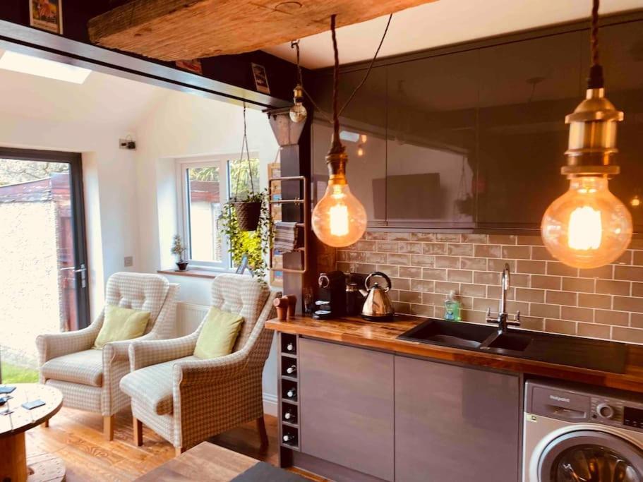 Lovely Semi-Beach 2X Pubs -5 Min Walk-Pets Welcome-Parking-Garden Scalby  Eksteriør billede