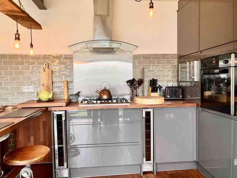 Lovely Semi-Beach 2X Pubs -5 Min Walk-Pets Welcome-Parking-Garden Scalby  Eksteriør billede